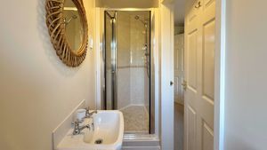 Photo 16- click for photo gallery